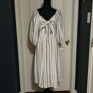 Chelsea28 Puffed 3/4 sleeve dress with Bow